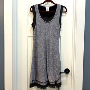 Zoe Black And White Layered Women’s Dress Size Medium Ruffle‎ Hem Sleeveless